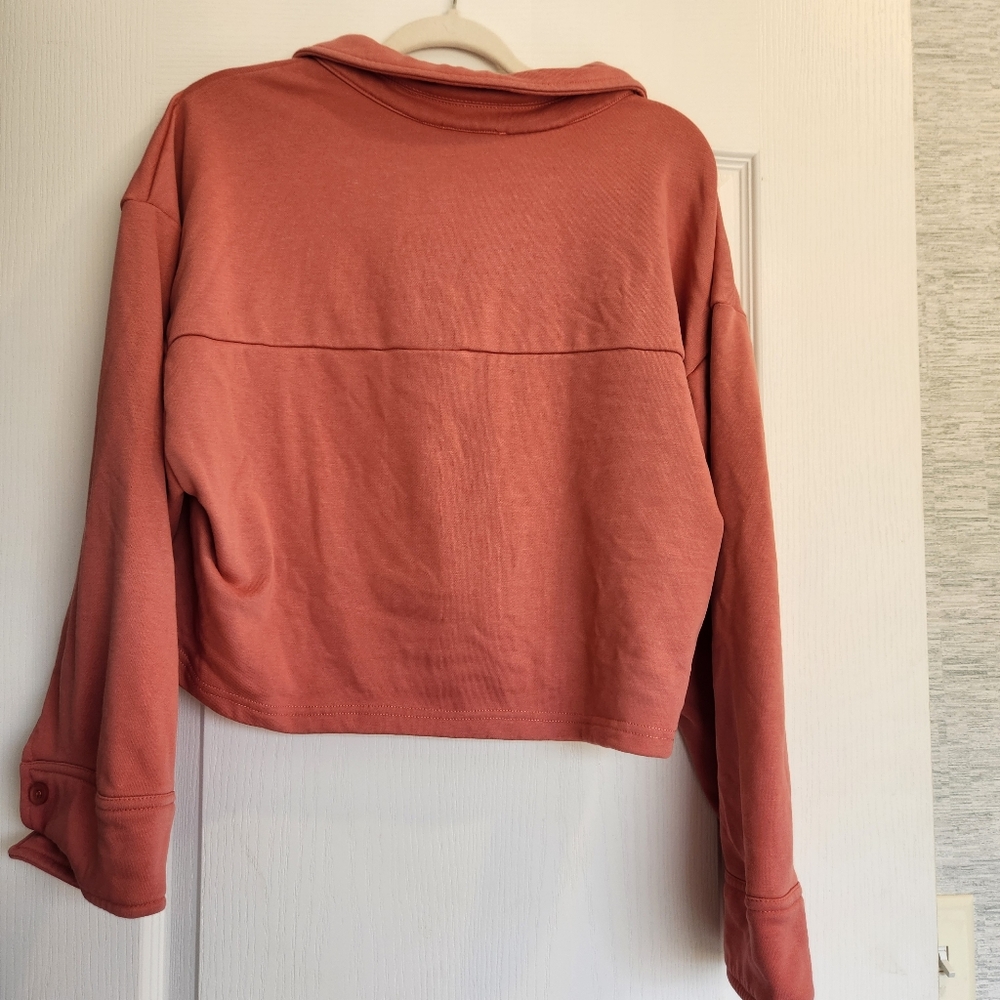 New In Womens Collar Sweatahirt Aize L Euc - Picture 3 of 3